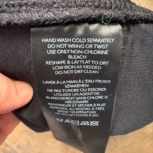 Anthropologie Maeve black textured V-neck side-button crop top women's XS - Picture 5 of 8